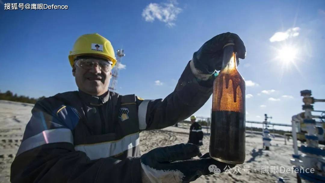 没加关税，乌拉尔原油却大跌：特朗普这回真的重创了俄罗斯