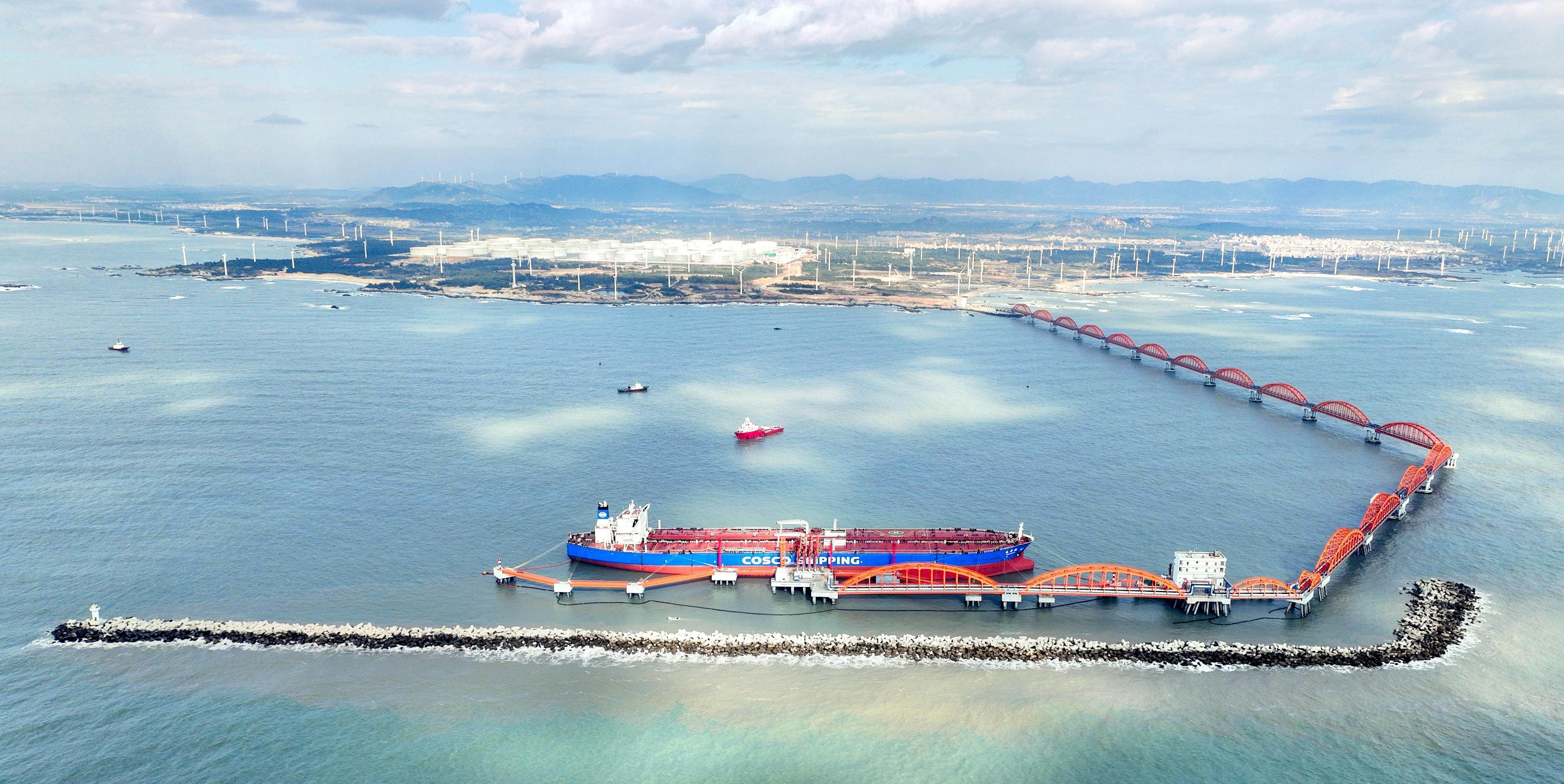 揭阳：广东石化原油码头接卸原油超5000万吨