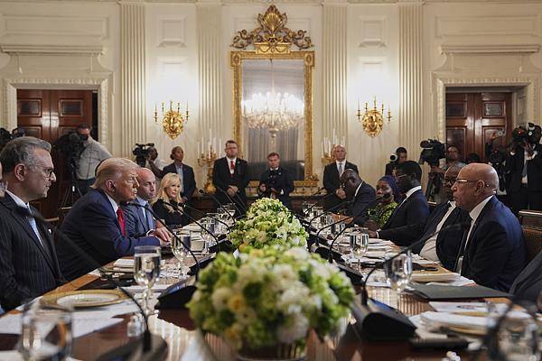 非洲观察丨特朗普会晤非洲五国领导人 会议插曲折射隐忧