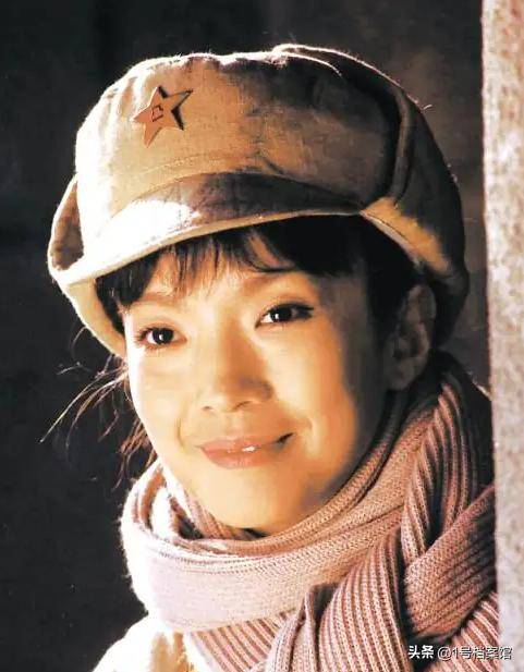 吃中国饭砸中国碗, 吕丽萍为日本首相悲鸣, 最终沦为“跳梁小丑”