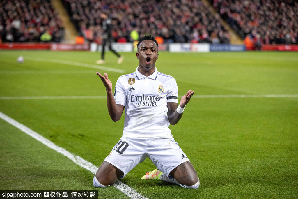 钱少了！曝维尼修斯与皇马续约搁置 要求薪资再加1000万欧