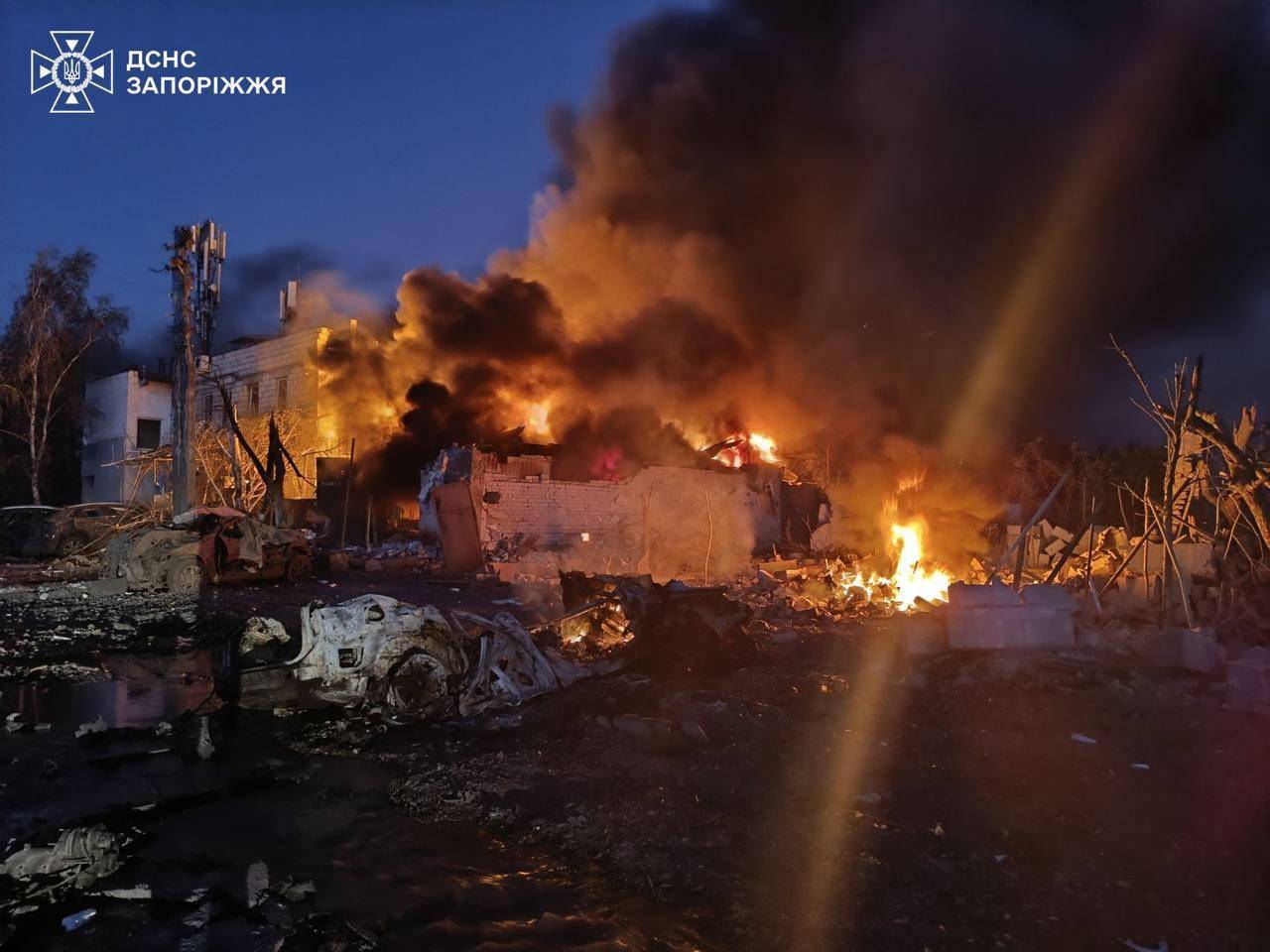 末日将军回归了？炸电厂，炸火车，俄军停电战术太成功，重创乌军