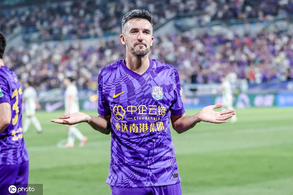 中超-王秋明基莱斯破门哈达斯双响 津门虎4-0大胜三镇