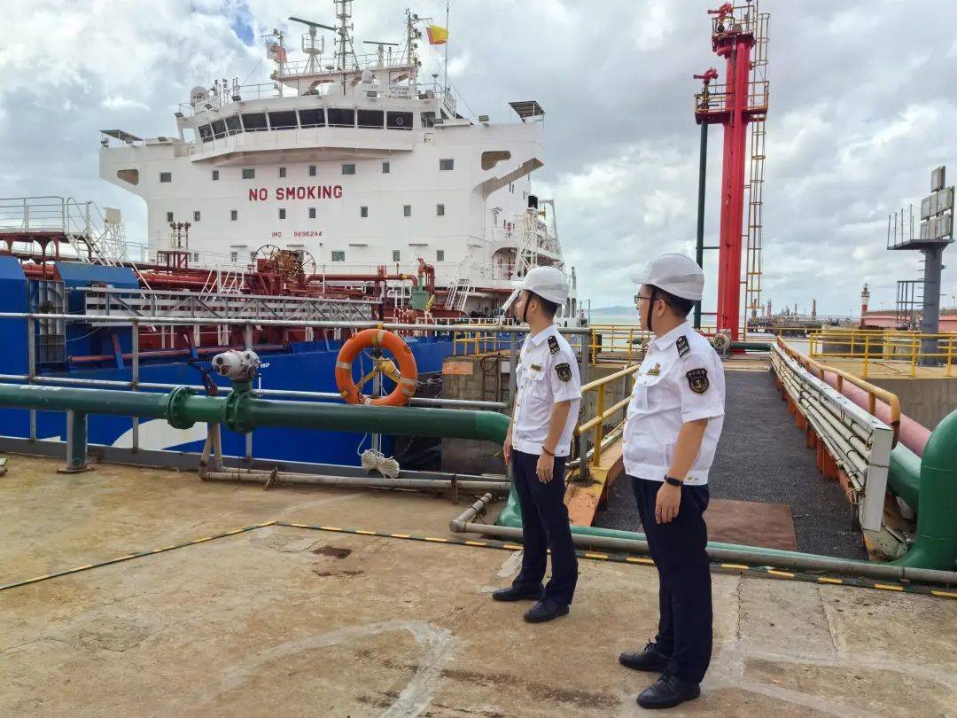 首船！“东帝汶—泉州”凝析原油直达接卸