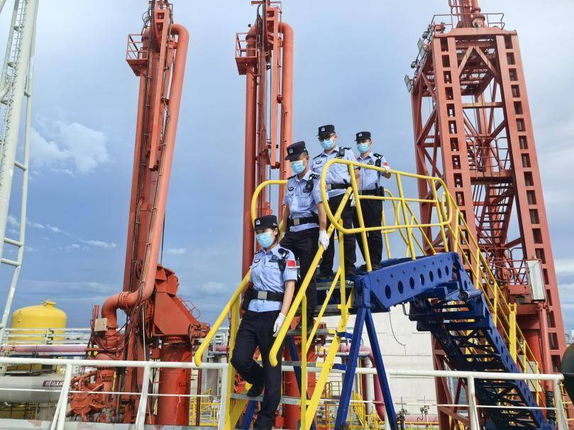 洋浦口岸“一站式”服务保障双船同靠，原油进口量创新高