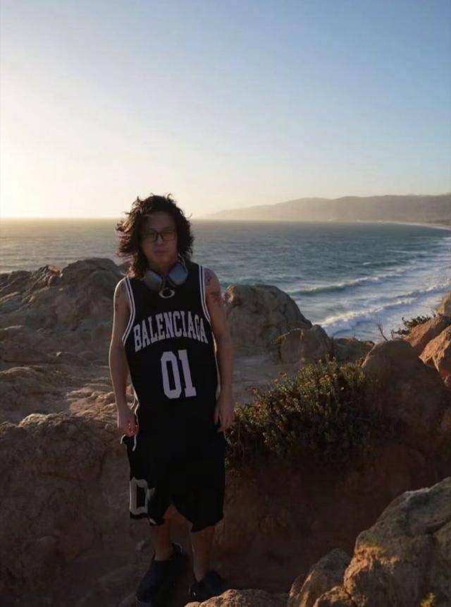 突传噩耗，28岁男歌手抢救无效身亡！9月底刚发布新专辑