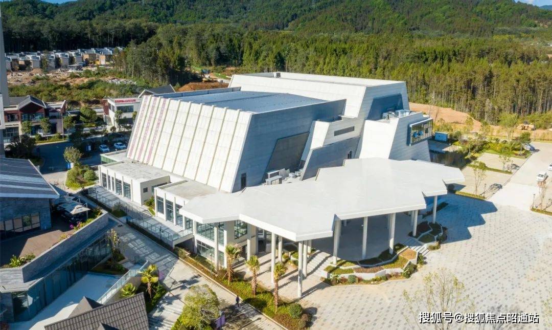 腾冲华侨城梦幻腾冲国际温泉度假小镇售楼处电话-过规户型图-总体规划-最新消息今天-开盘时间-官方网站-楼市-本月房价更新-配套全解析