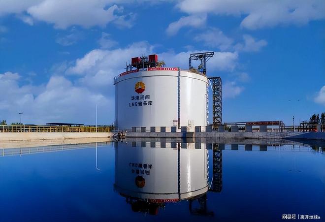 华原油(花园有一个小空地上面是飘窗怎么美化呢)